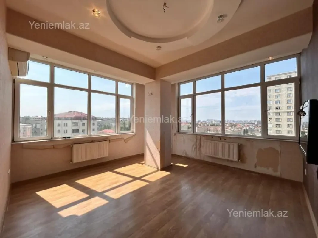 Satılır 3 otaqlı yeni tikili 100 m²