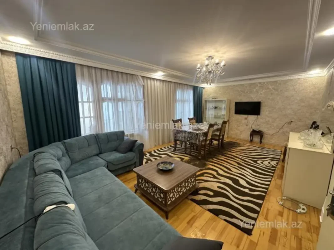 Satılır 4 otaqlı köhnə tikili 95 m²