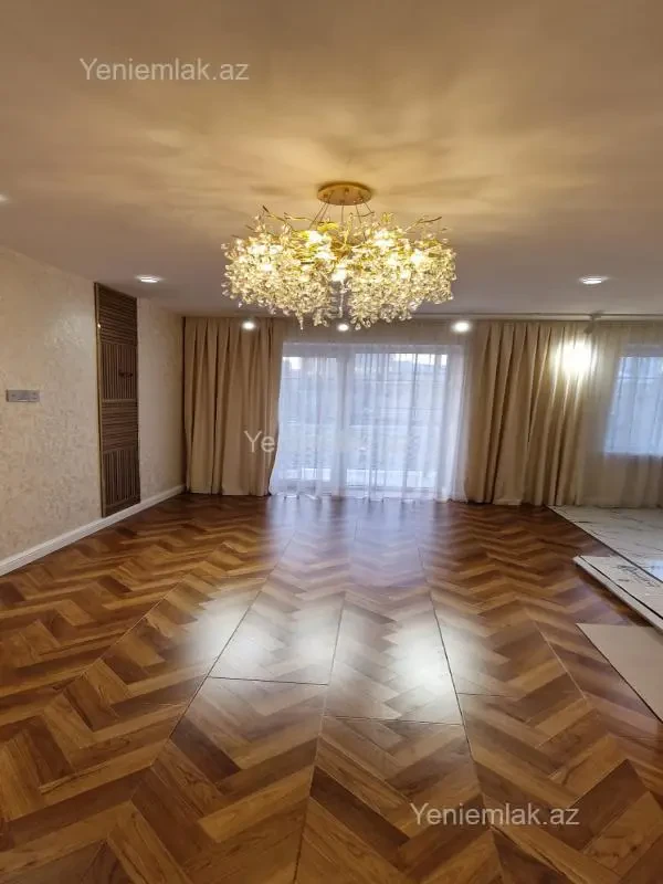 Satılır 3 otaqlı köhnə tikili 75 m²