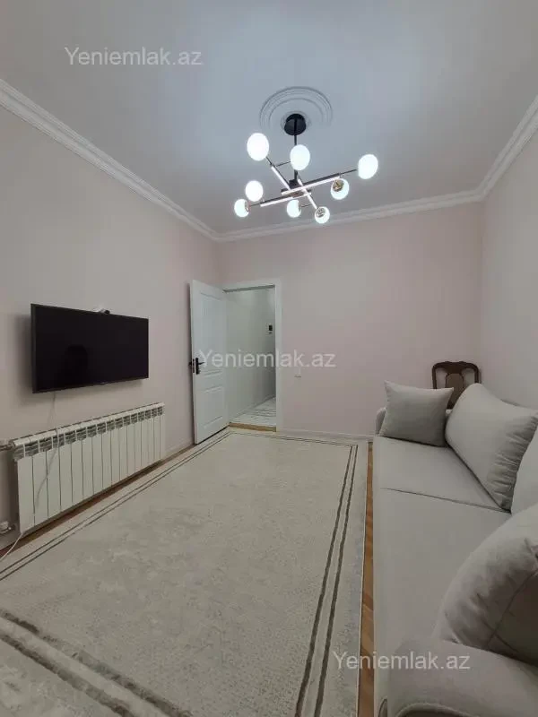 Satılır 2 otaqlı köhnə tikili 55 m²