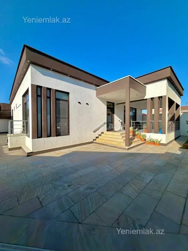 Satılır 4 otaqlı yeni tikili 200 m²