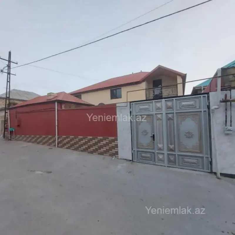 Satılır 4 otaqlı həyət evi 125 m²