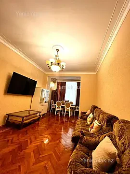 Satılır 3 otaqlı köhnə tikili 120 m² — Bakı, Nərimanov 3 otaq 120.00 m²