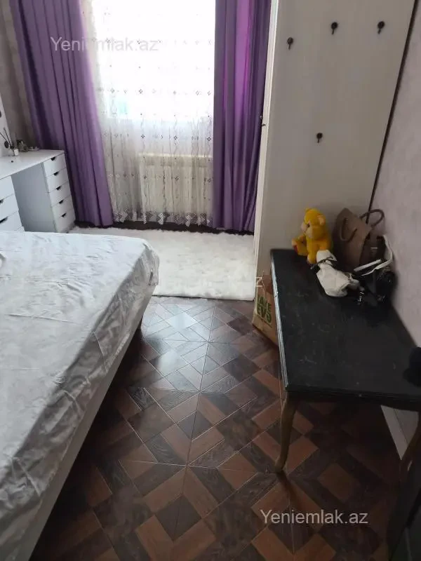 Satılır 5 otaqlı həyət evi 140 m²