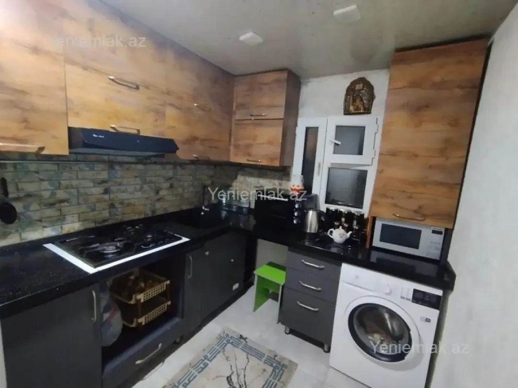 Satılır 4 otaqlı həyət evi 70 m²