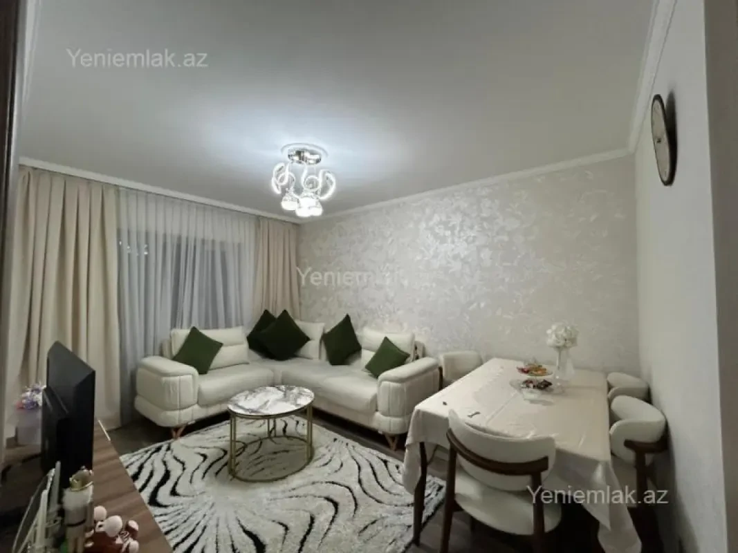 Satılır 2 otaqlı köhnə tikili 50 m²