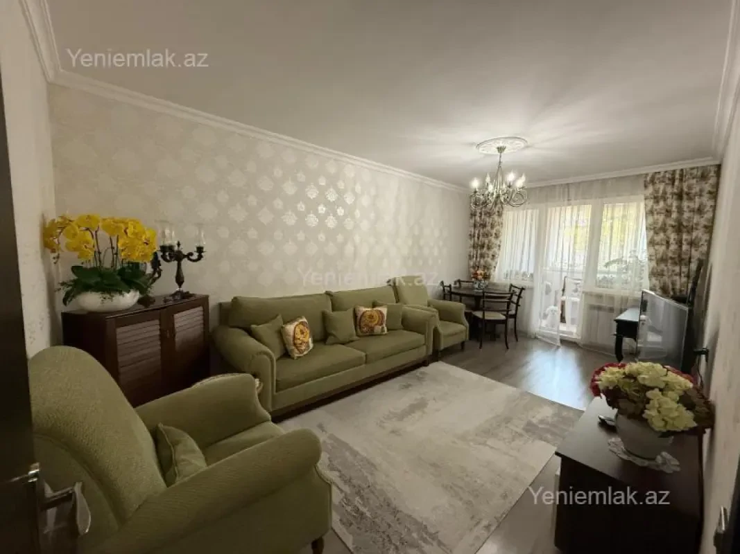 Satılır 3 otaqlı köhnə tikili 75 m²