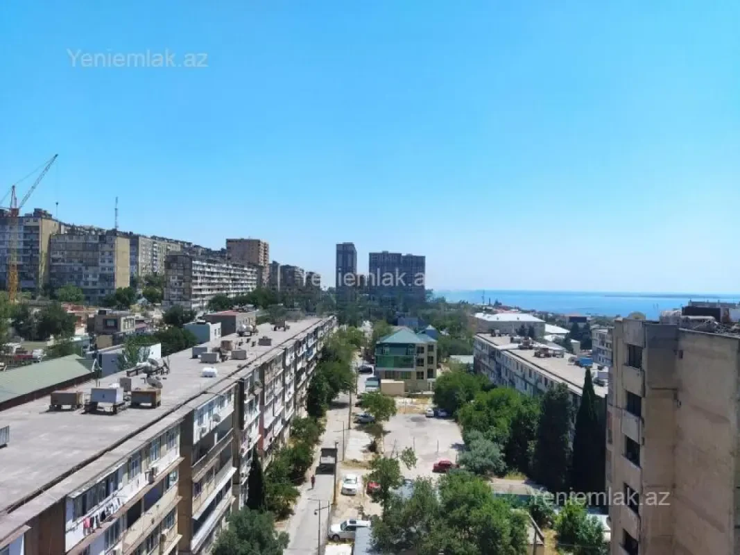 Satılır 2 otaqlı köhnə tikili 43 m²