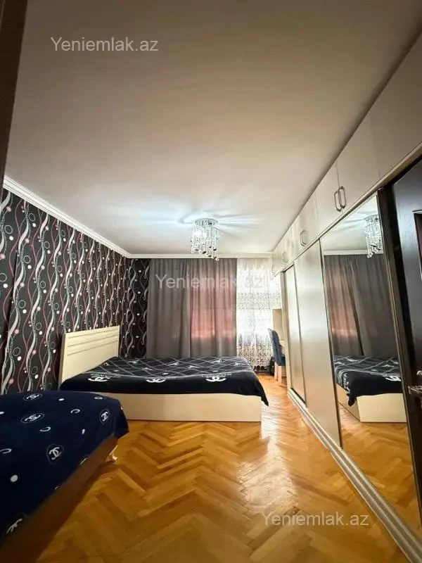 Satılır 3 otaqlı köhnə tikili 60 m²