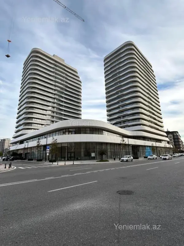Satılır 2 otaqlı yeni tikili 82 m²