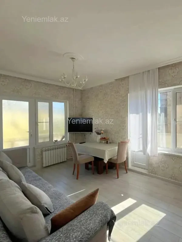 Satılır 2 otaqlı köhnə tikili