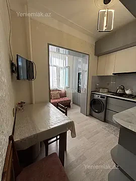 Satılır 2 otaqlı köhnə tikili 70 m² — Bakı, Nizami 2 otaq 70.00 m²