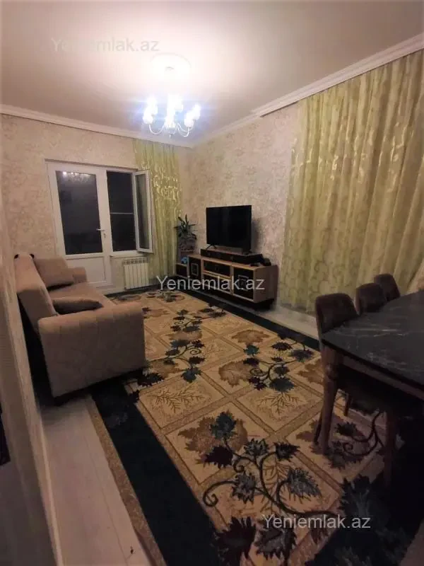 Satılır 2 otaqlı köhnə tikili 60 m²