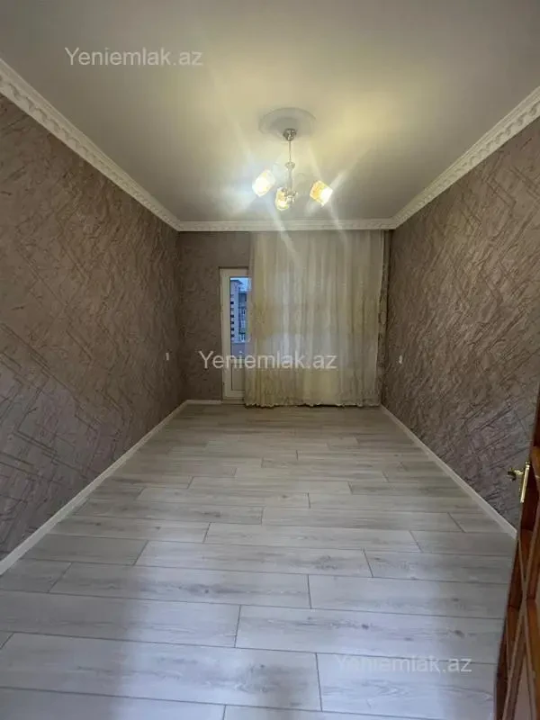 Satılır 3 otaqlı köhnə tikili 90 m²