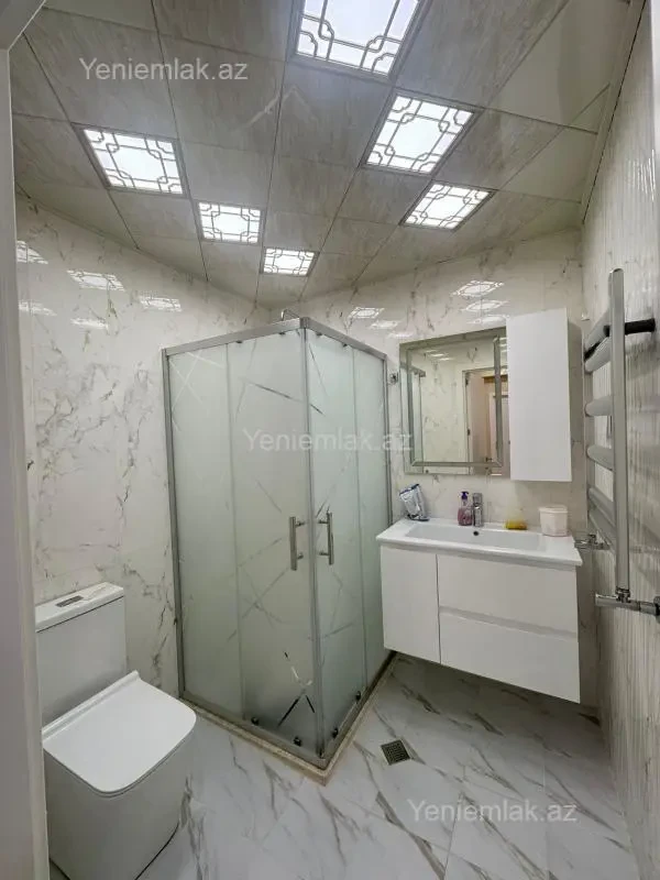 Satılır 3 otaqlı yeni tikili 76 m²