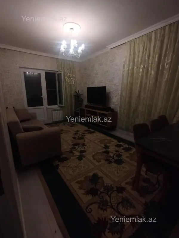 Satılır 2 otaqlı köhnə tikili 60 m²