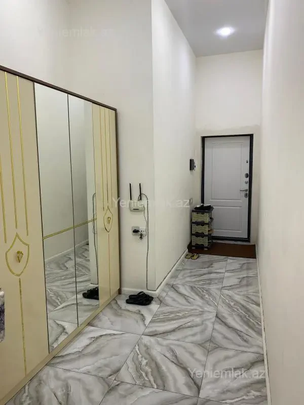 Satılır 2 otaqlı yeni tikili 72.5 m²
