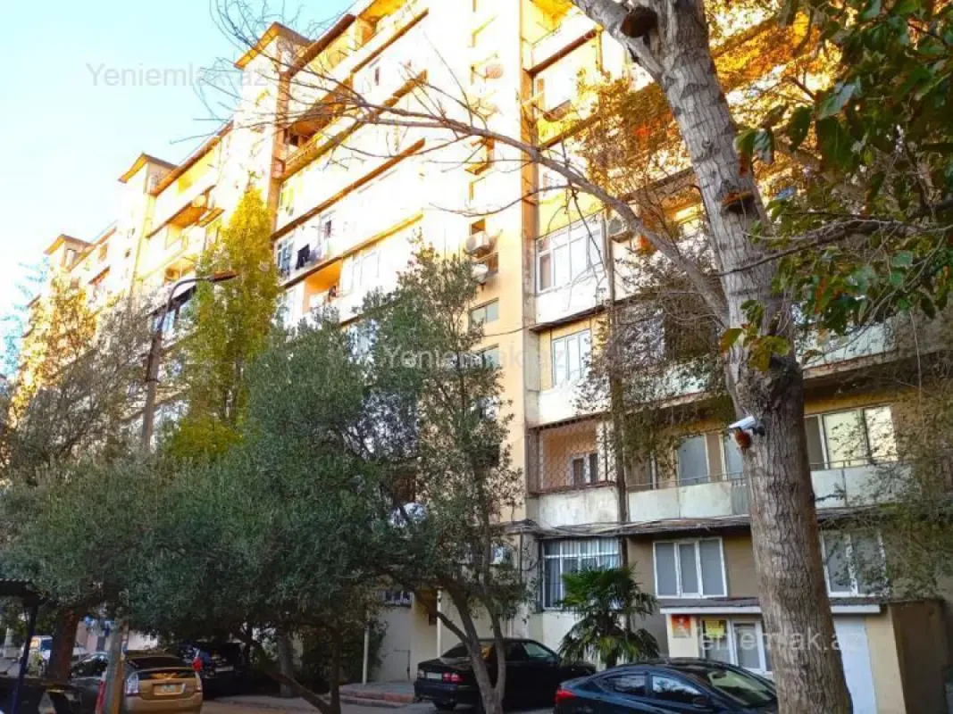 Satılır 3 otaqlı köhnə tikili 80 m²