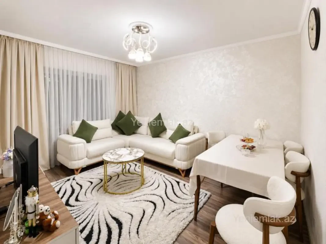 Satılır 2 otaqlı köhnə tikili 55 m²