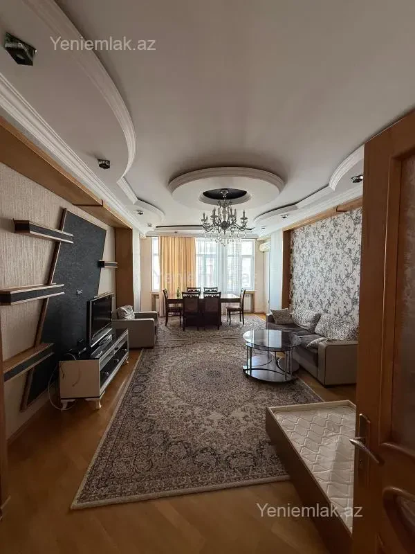 Satılır 3 otaqlı yeni tikili 133 m²