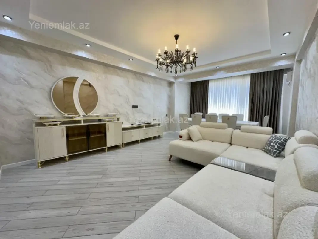 Satılır 4 otaqlı yeni tikili 150 m²