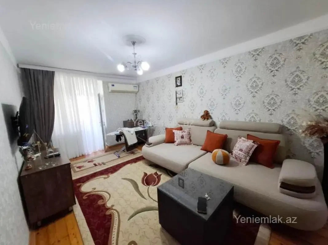 Satılır 2 otaqlı köhnə tikili 50 m²