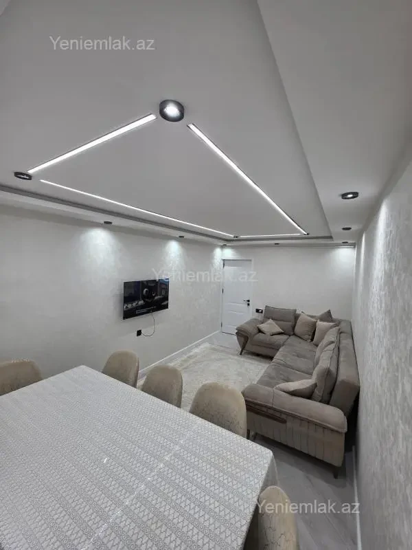 Satılır 5 otaqlı köhnə tikili 120 m²