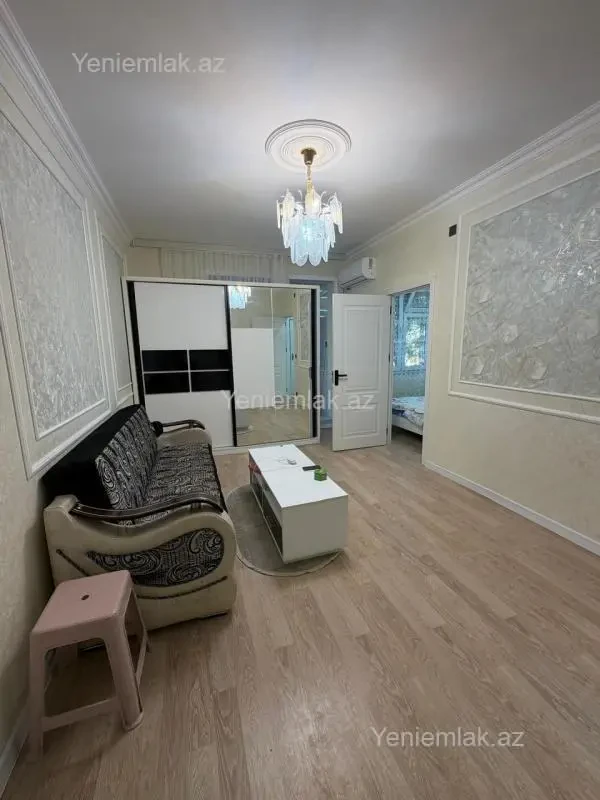 Satılır 2 otaqlı köhnə tikili 45 m²