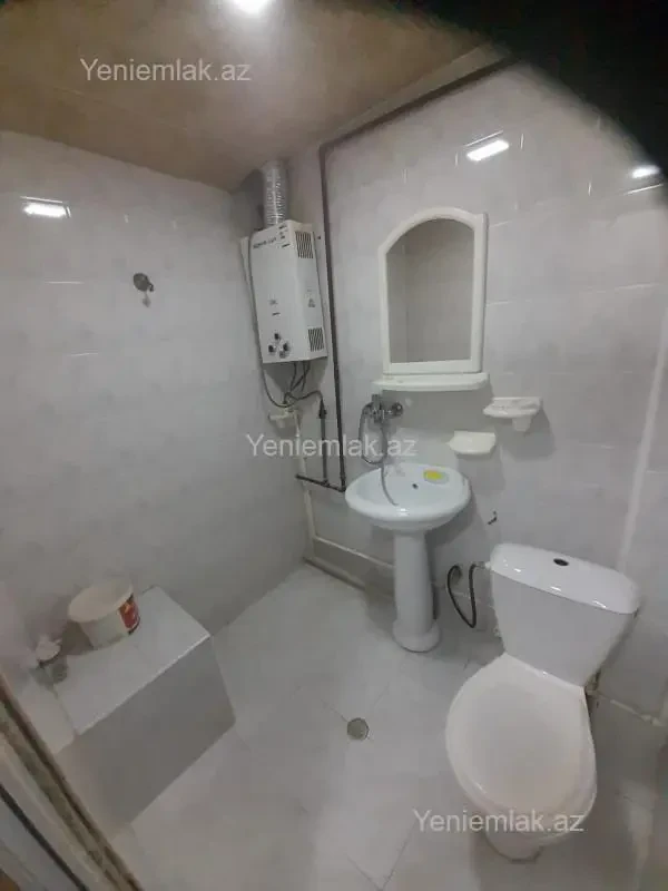 Satılır 1 otaqlı köhnə tikili 31 m²