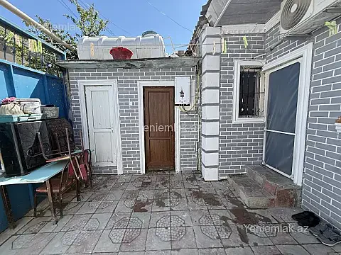 Satılır 2 otaqlı həyət evi 70 m² — Bakı, Binəqədi 2 otaq 70.00 m²
