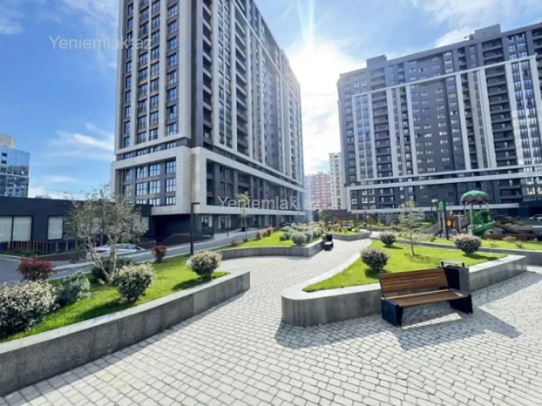 Satılır 3 otaqlı yeni tikili 130 m²