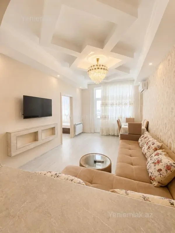 Satılır 3 otaqlı yeni tikili 82 m²