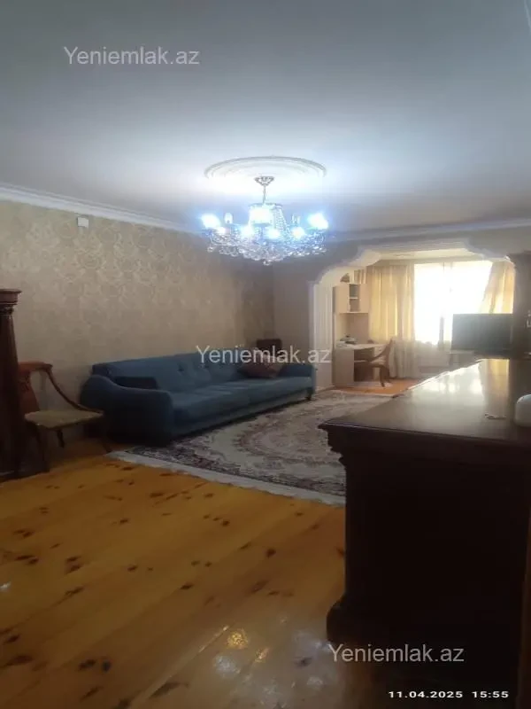 Satılır 5 otaqlı köhnə tikili 130 m²
