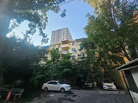 Satılır 2 otaqlı köhnə tikili 50 m² — Bakı, Yasamal 2 otaq 50.00 m²