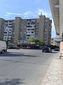 Satılır 5 otaqlı köhnə tikili 110 m² — Bakı, Binəqədi 5 otaq 110.00 m²