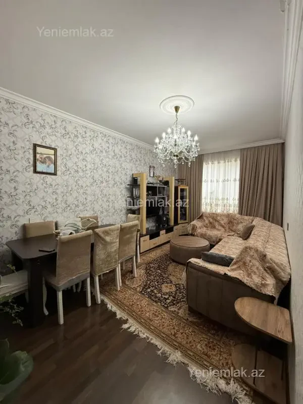 Satılır 3 otaqlı köhnə tikili 80 m²