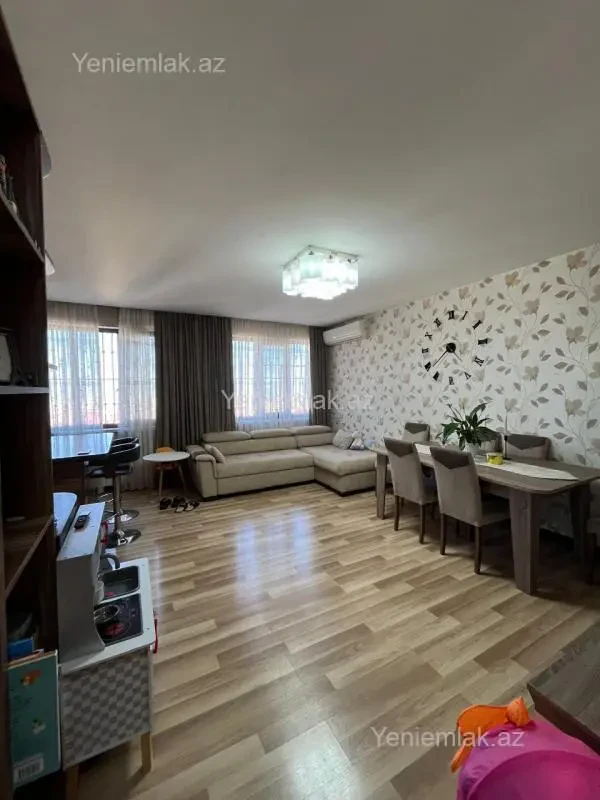 Satılır 3 otaqlı yeni tikili 100 m²