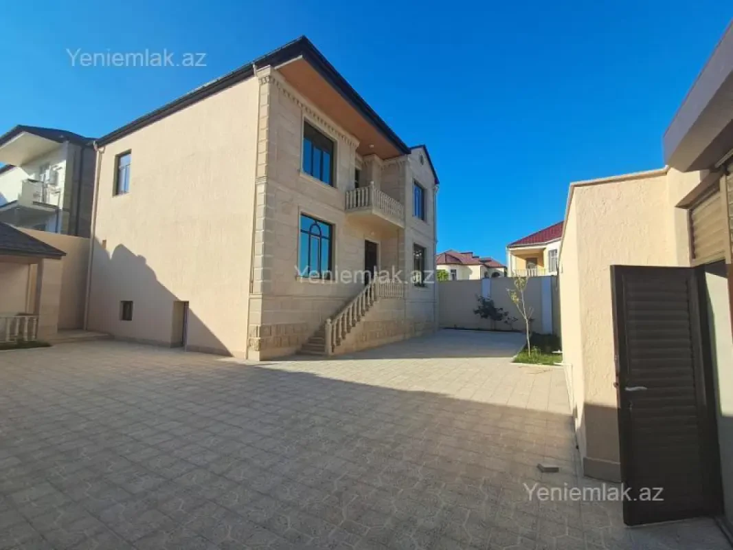 Satılır 6 otaqlı həyət evi 250 m²