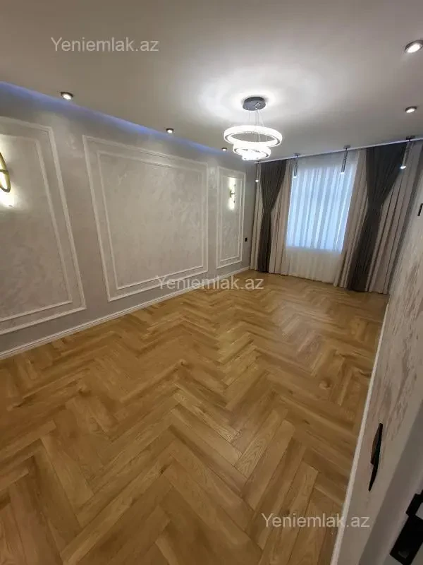 Satılır 2 otaqlı köhnə tikili 65 m²