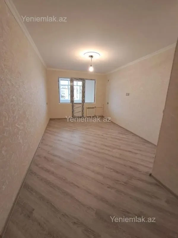 Satılır 1 otaqlı köhnə tikili 35 m²
