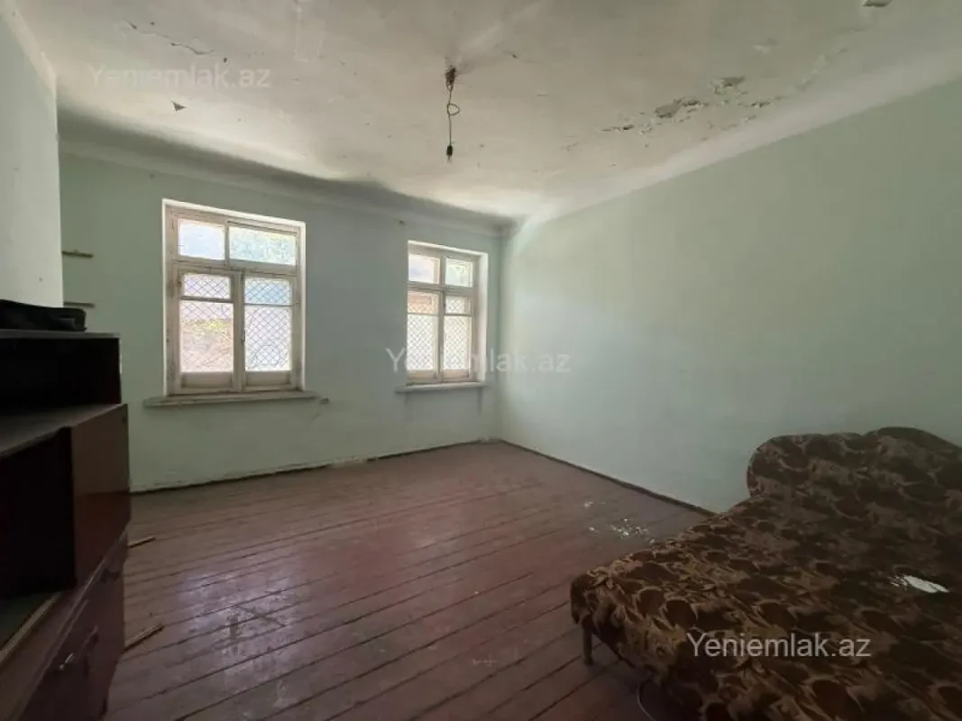 Satılır 1 otaqlı köhnə tikili 25 m²
