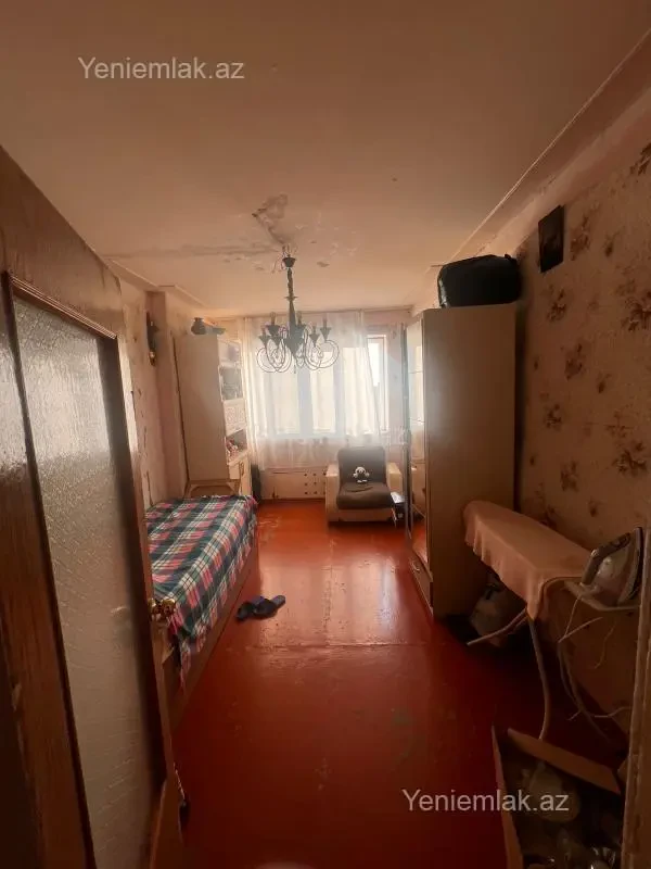 Satılır 3 otaqlı köhnə tikili 80 m²