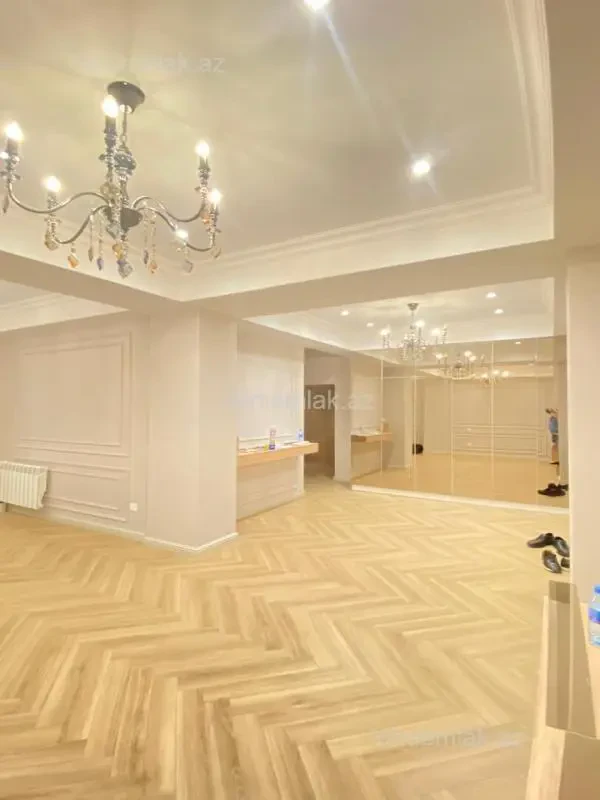 Satılır 3 otaqlı yeni tikili 105 m²