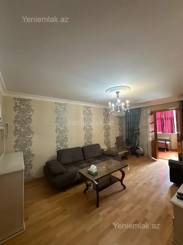Satılır 3 otaqlı köhnə tikili 55 m²