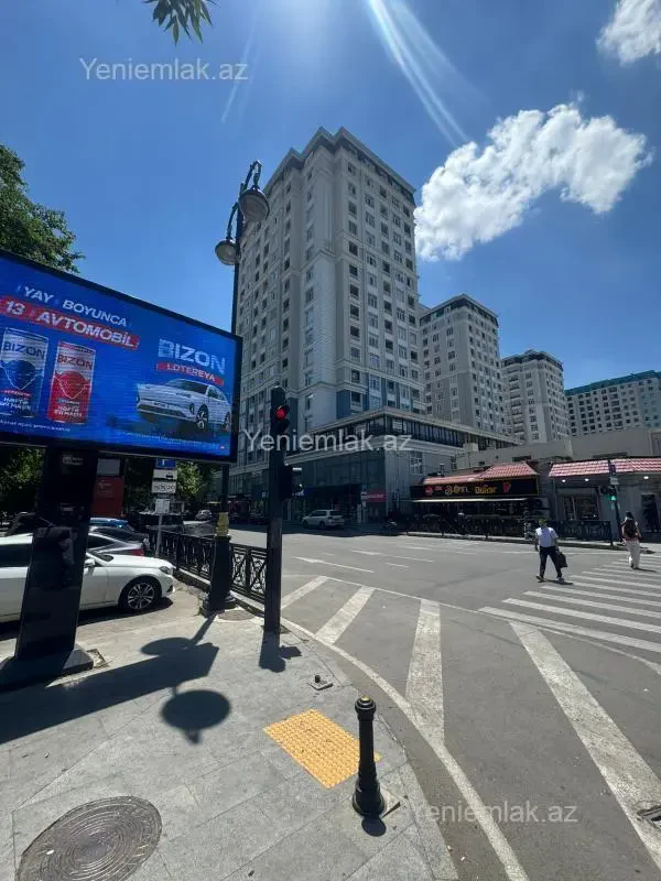 Satılır 3 otaqlı köhnə tikili 80 m²