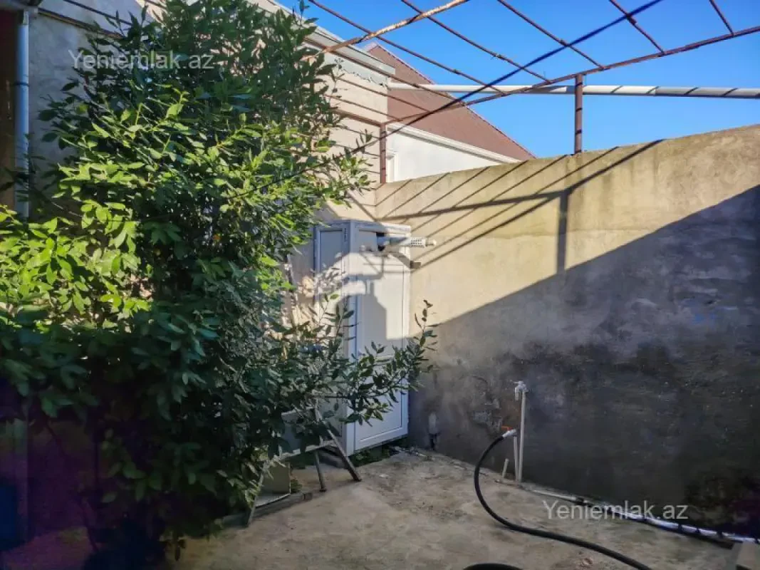 Satılır 3 otaqlı həyət evi 115 m²