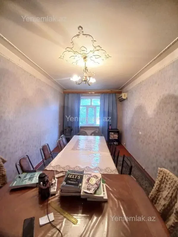 Satılır 2 otaqlı köhnə tikili 65 m²