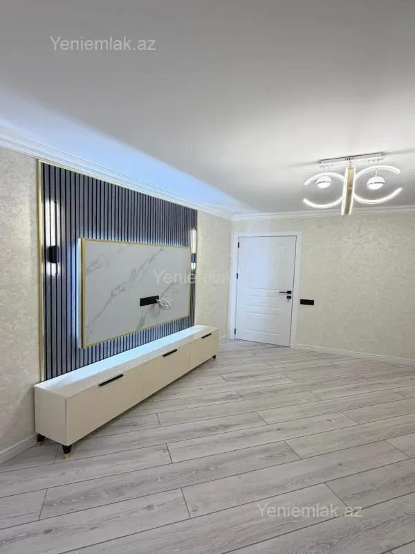 Satılır 3 otaqlı köhnə tikili 70 m²
