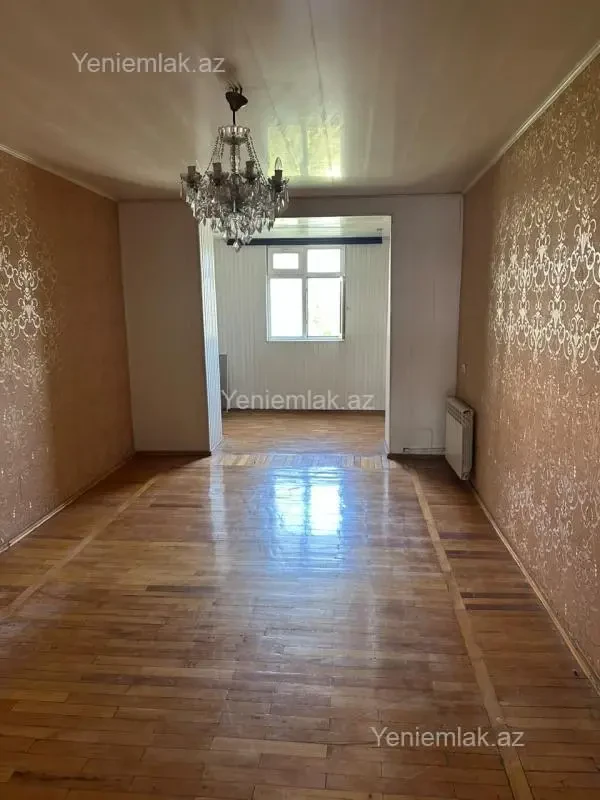Satılır 3 otaqlı köhnə tikili 80 m²