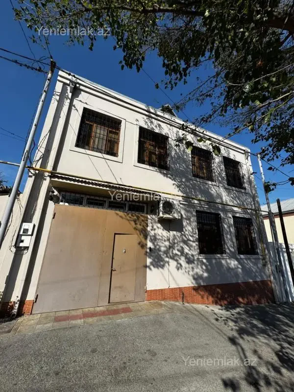 Satılır 6 otaqlı həyət evi 270 m²